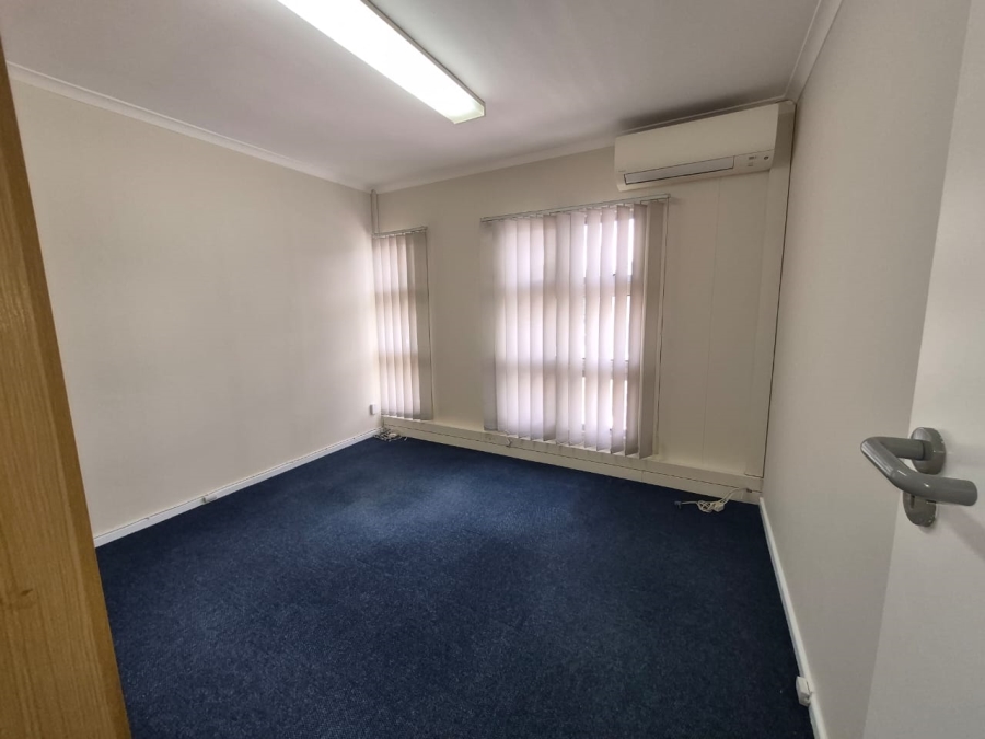To Let Commercial Property for Rent in Pinelands Western Cape